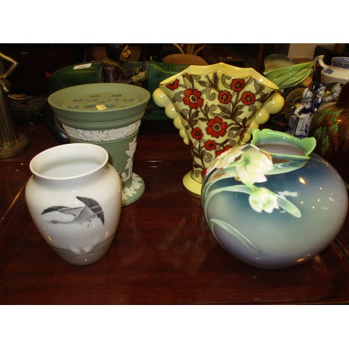 182 - Wedgwood, Franz, Tuscan and Other Vases