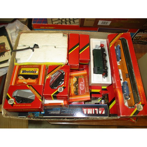 168 - Hornby BR Freight Electric Train Set and Box of Accessories