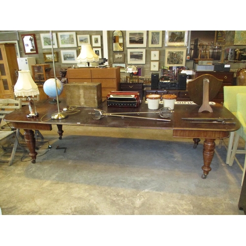 547 - Victorian Mahogany Extending Dining Table with 3 Leaves and Handle, 297x129cm extended