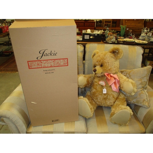 313 - Steiff Jackie Bear No.00372 with Certificate and Box