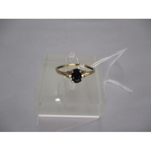 325 - 9ct Gold Gem Set Ring, 0.9g, Size M