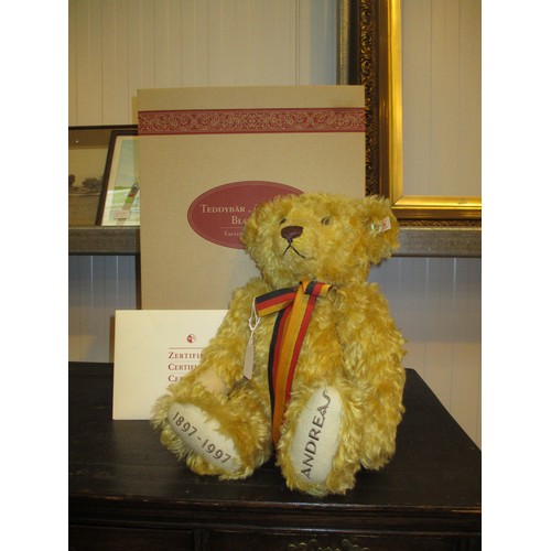 311 - Steiff Teddy Bear Andreas Blond 40 No.01431 with Certificate and Box