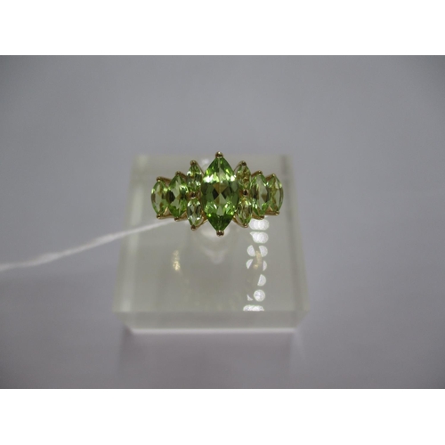 289 - 9ct Gold Green Stone Ring, 3g, Size M