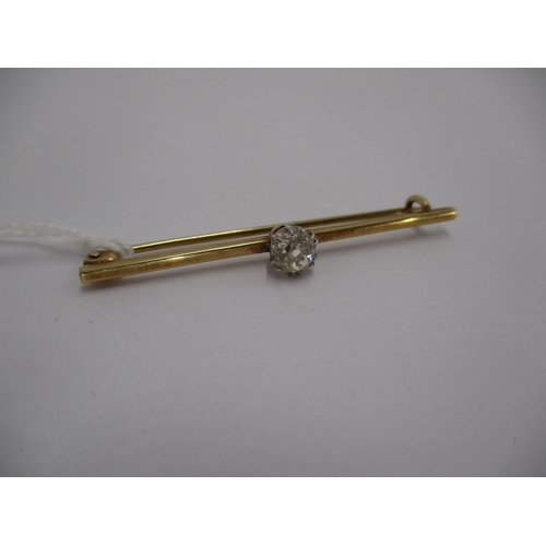 305 - Diamond Set Bar Brooch, the diamond of approx 5mm diameter, 3g