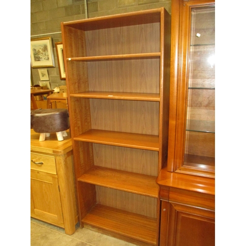 541 - Tall Bookshelves, 77cm