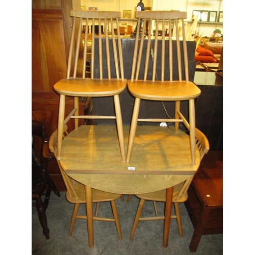 556 - Drop Leaf Kitchen Table with 4 Chairs