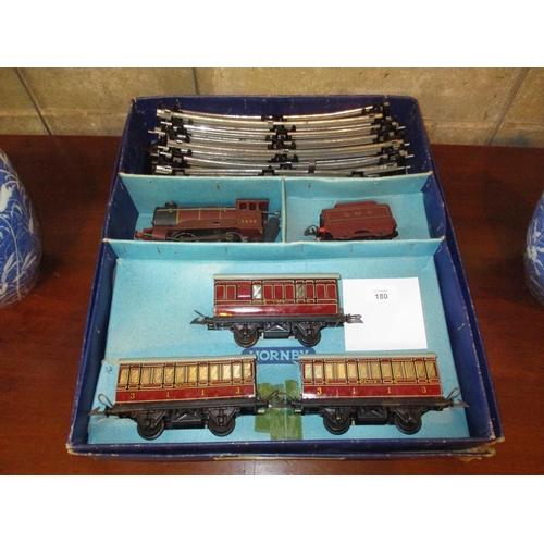 180 - Hornby Train No. 501 Passenger Set