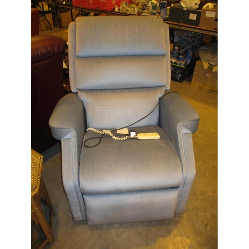 713 - Hemco Electric Riser Recliner Chair