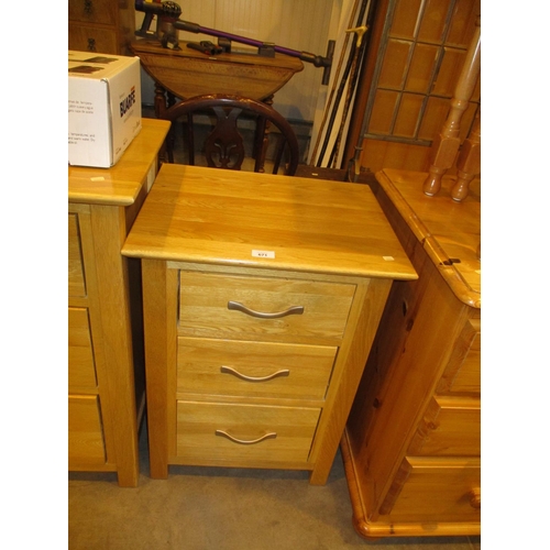 671 - Modern Oak Bedside Chest of Drawers, 49cm