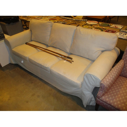 734 - Loose Cushion 3 Seat Settee