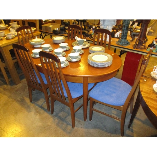 743 - Extending Dining Table with 6 Chairs