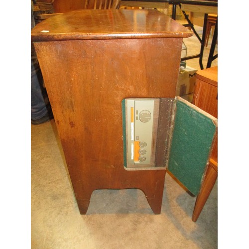 680 - Quad 33 and Eagle D2006 Record Deck within a Mahogany Cabinet