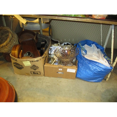 580 - Bag of Linen, Baskets, Wooden Items, Ceramics, Glass etc