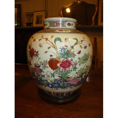 198 - Chinese Porcelain Ginger Jar Painted and Gilded with Foliage, Flowers and Insects, 23cm high, with a... 