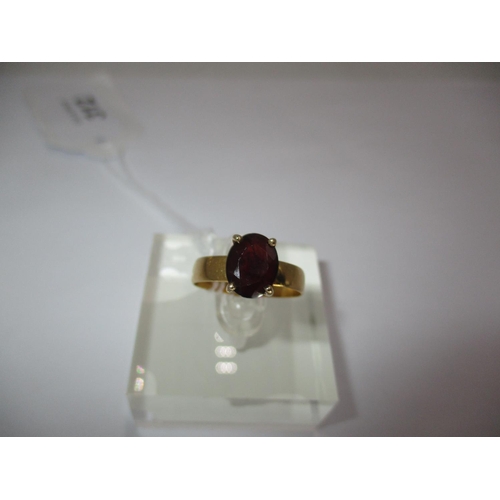 312 - 22ct Gold Garnet Ring, Size N, 2.5g