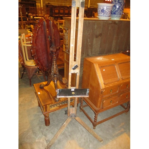 597 - Tripod Easel