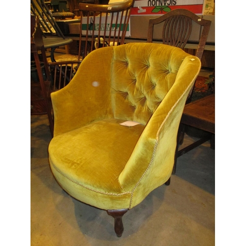 632 - Deep Buttoned Tub Chair