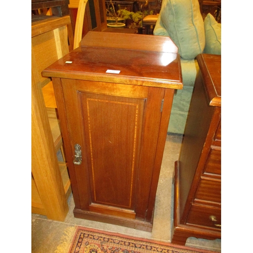 656 - Edwardian Inlaid Mahogany Bedside Cabinet, 41cm