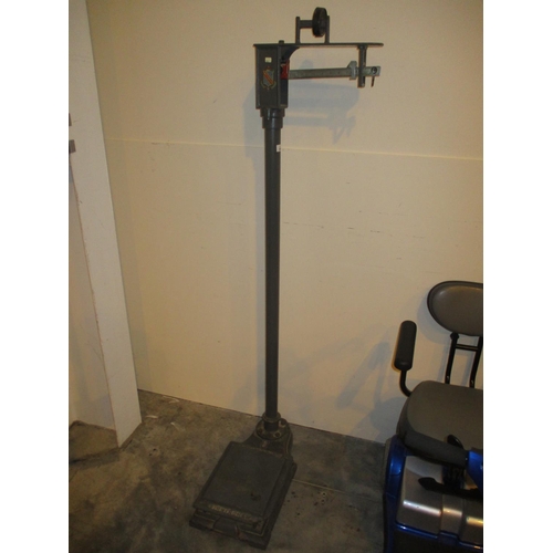 685 - W & T Avery Platform Scales