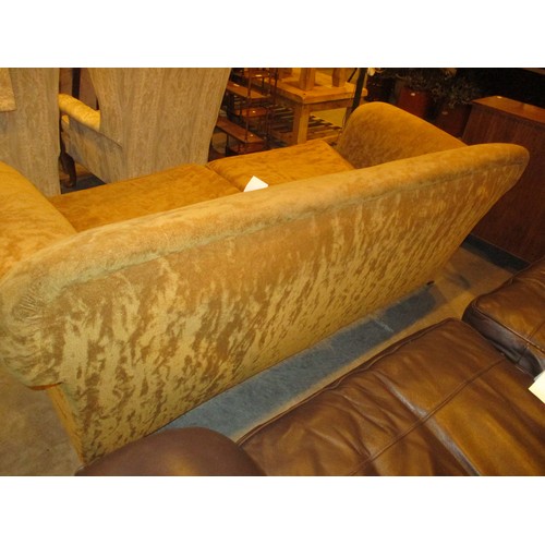 668 - 1920s Settee