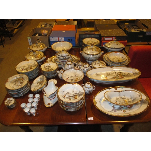 139 - Extensive Japanese Porcelain Dinner Service, 104 pieces