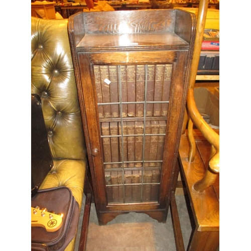 538 - Small Cabinet with Encyclopedia Brittanica