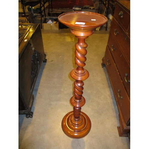 549 - Twist Pillar Plant Stand