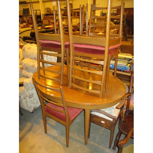 594 - Mid 20th Century Teak Extending Dining Table with 6 Chairs