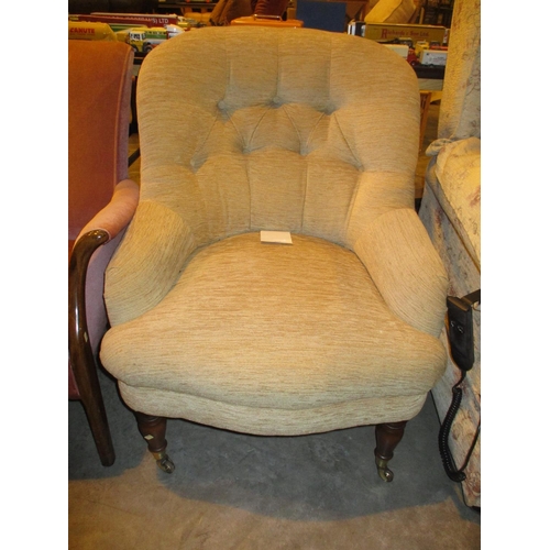 600 - Victorian Style Deep Buttoned Lounge Chair