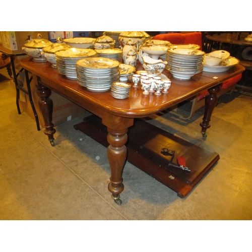 608 - Victorian Mahogany Extending Dining Table with 2 Leaves and Handle