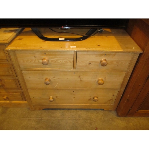 613 - Pine Chest of 4 Drawers, 92cm