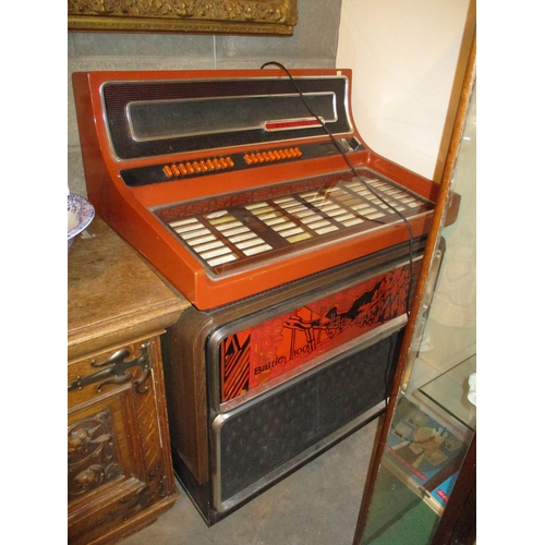 657 - Wurlitzer Baltic 100 Juke Box