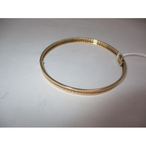 389 - 9ct Gold Bangle, 5.9g