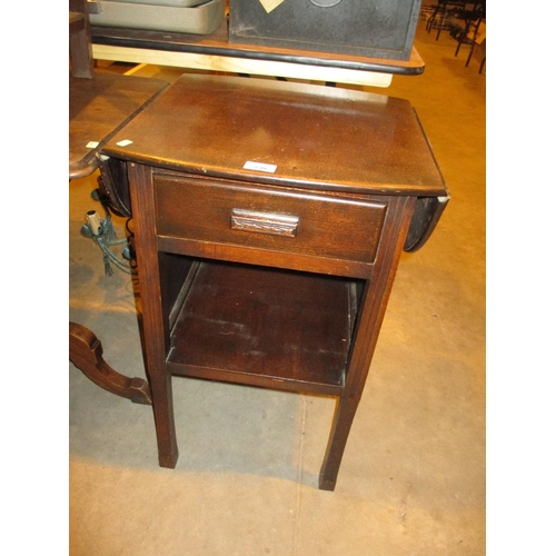 539 - Oak Drop Leaf Table