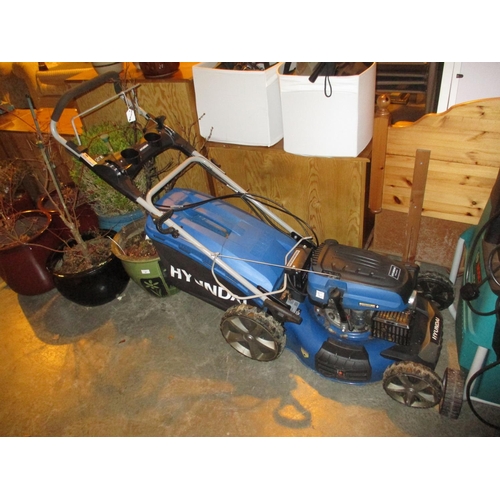 557 - Hyundai 173cc Petrol Rotary Lawn Mower