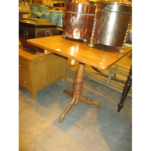 568 - Victorian Tilt Top Table on a Tripod Base