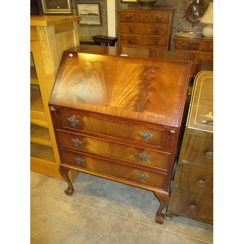 582 - Reproduction Mahogany Bureau, 74cm