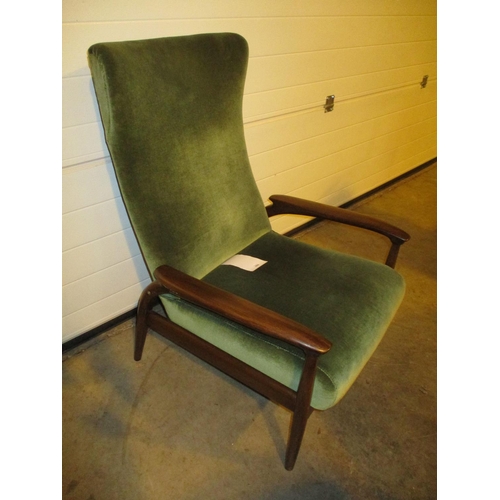 600 - Mid 20th Century Teak Frame Lounge Chair