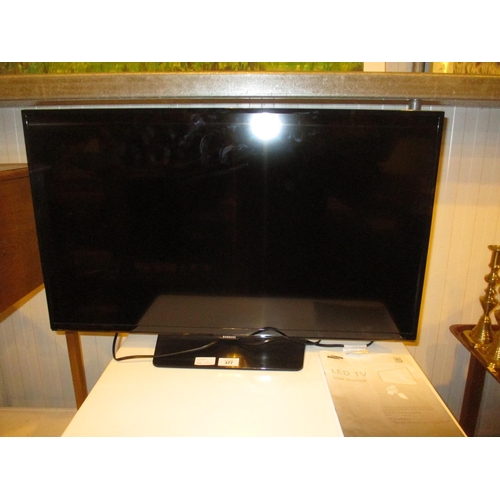 377 - Samsung 32in TV with Remote