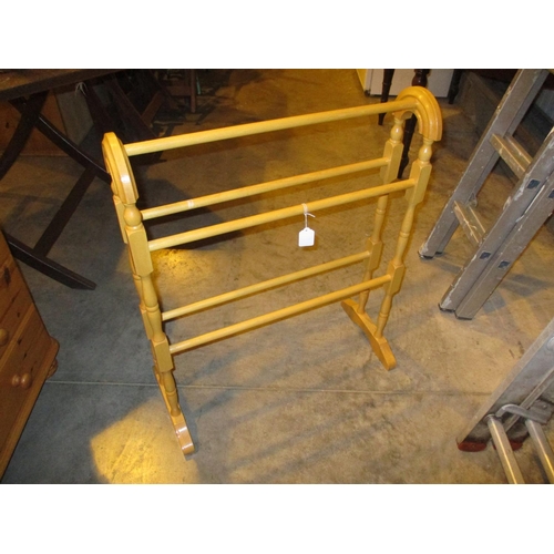 395 - Modern Towel Rail