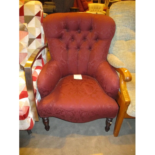 420 - Victorian Style Deep Buttoned Lounge Chair