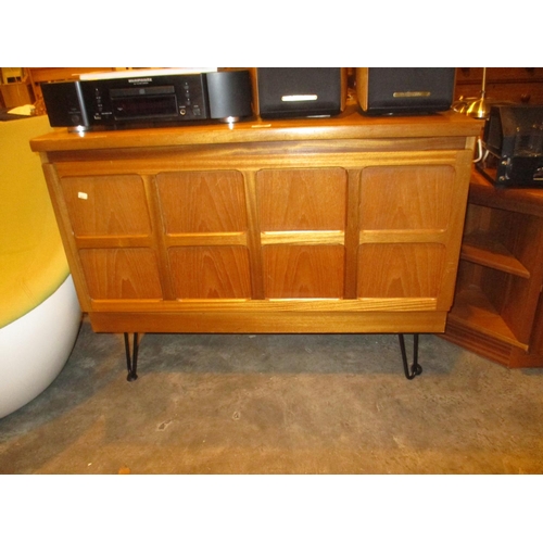 434 - Parker Knoll Mid 20th Century Teak Entertainment Unit on Metal Legs, 90cm