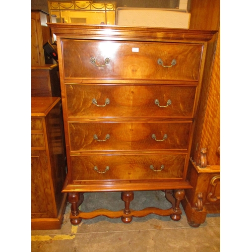 488 - 1920's Carolean Style Walnut Chest of 4 Drawers on Stand, 91cm