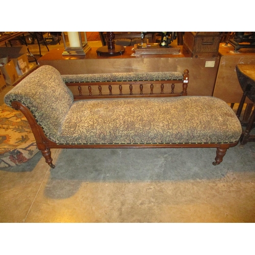 510 - Victorian Oak Chaise Longue