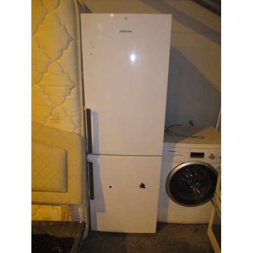 512 - Samsung Fridge Freezer