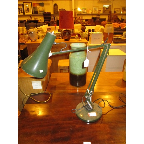 121 - Adjustable Desk Lamp