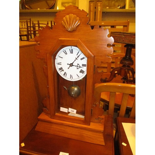 245 - American Style Gingerbread Clock