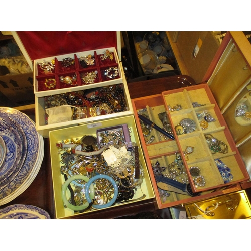 61 - Collection of Costume Jewellery and Watches