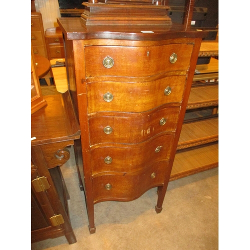 590 - Serpentine Mahogany Chest of 5 Drawers, 50cm