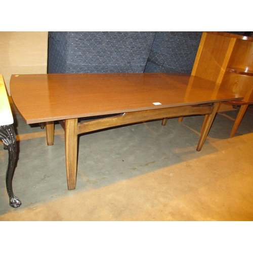 602 - Mid 20th Century Coffee Table, 125x50cm